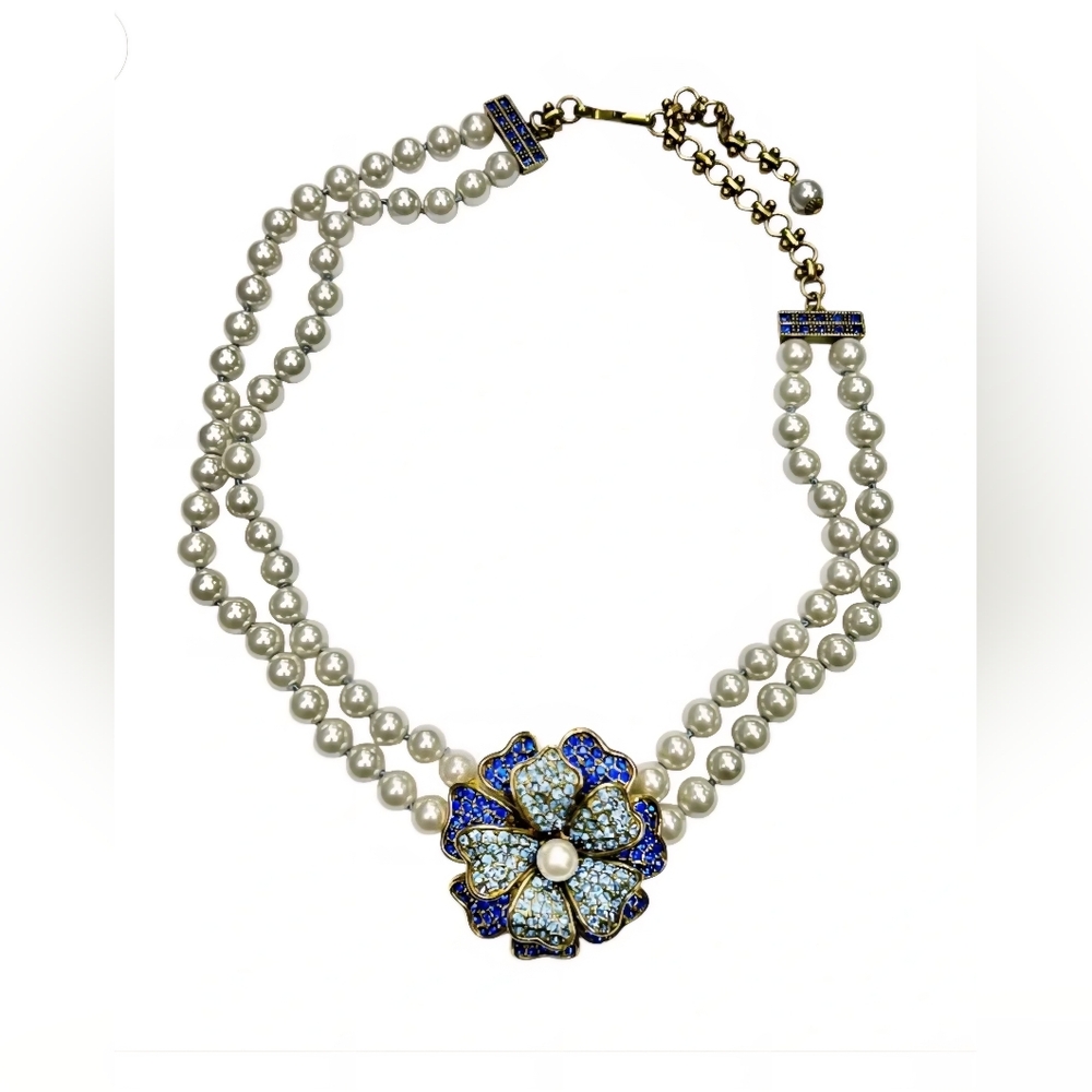Elegant Pearl and Blue Flower Necklace